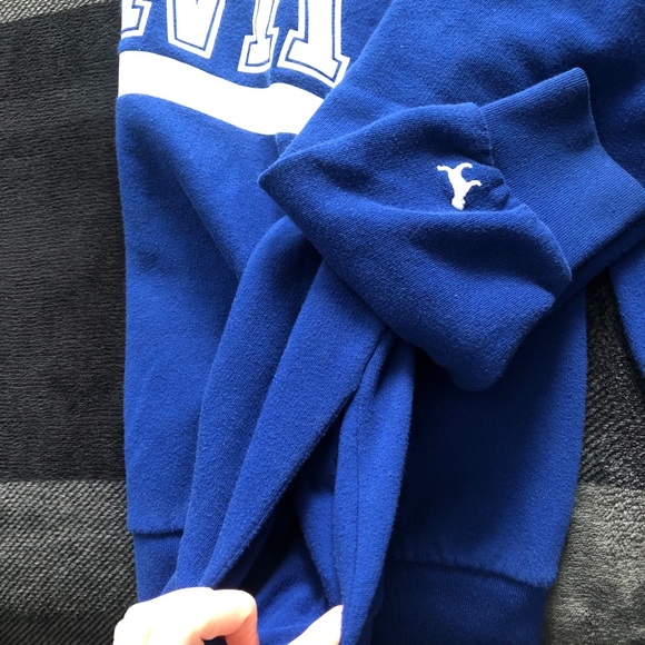 Victoria Secret Pink crewneck - Picture 4 of 5